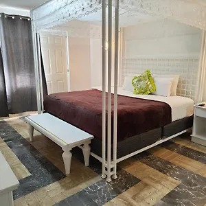 Pok Ta Pok 4 Hotell